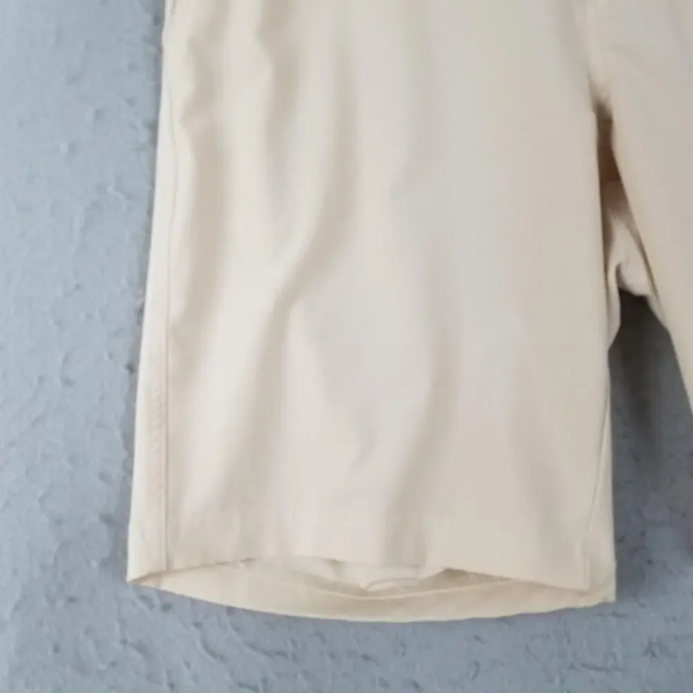 Caddy Cart Golf Shorts Mens Large Beige Elastic Waist Stretch Performance Tech‎